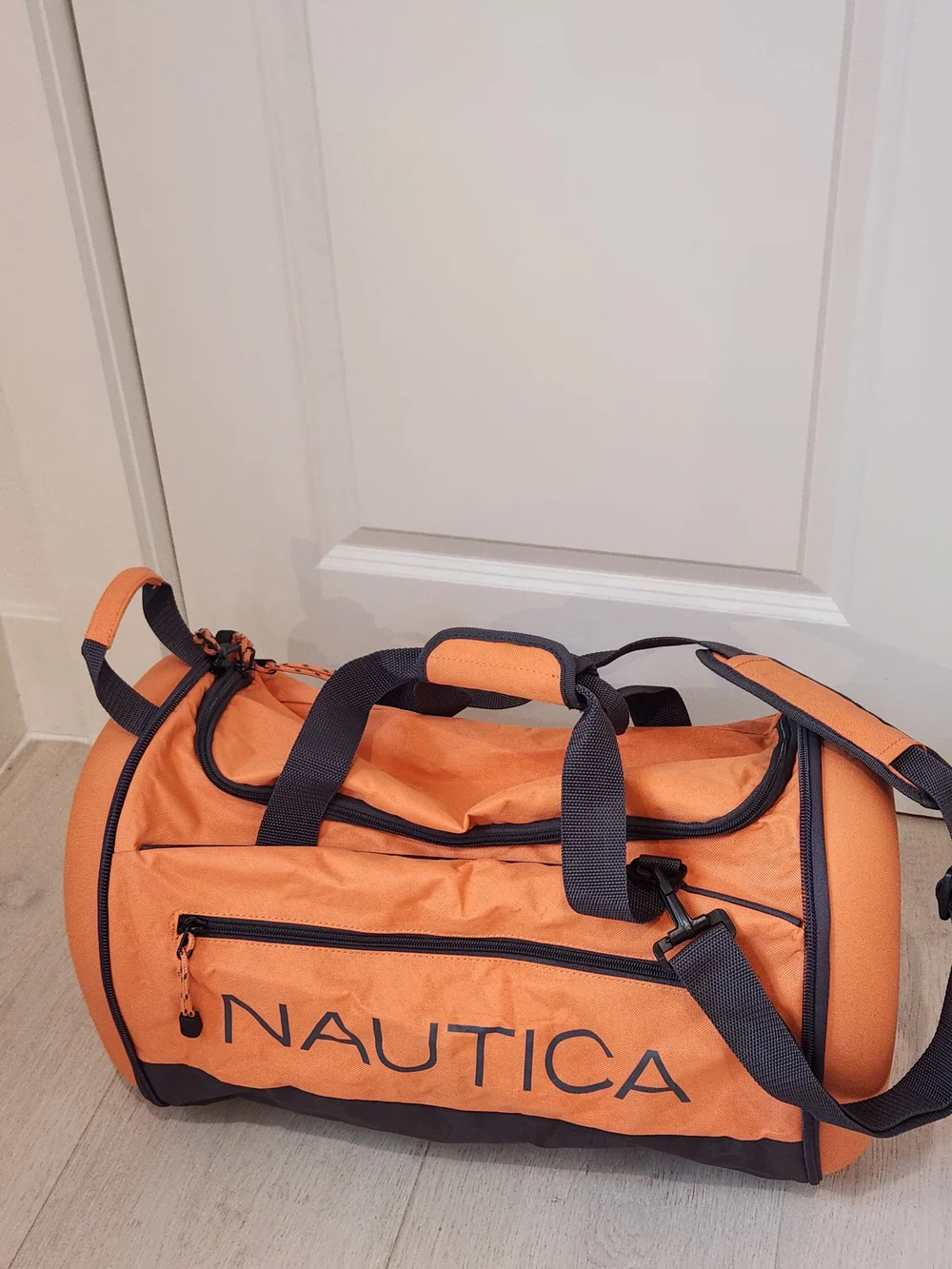 Nautica Duffle Bag Collapsable Orange Embossed Sail Logo Hard Clam Shell Case